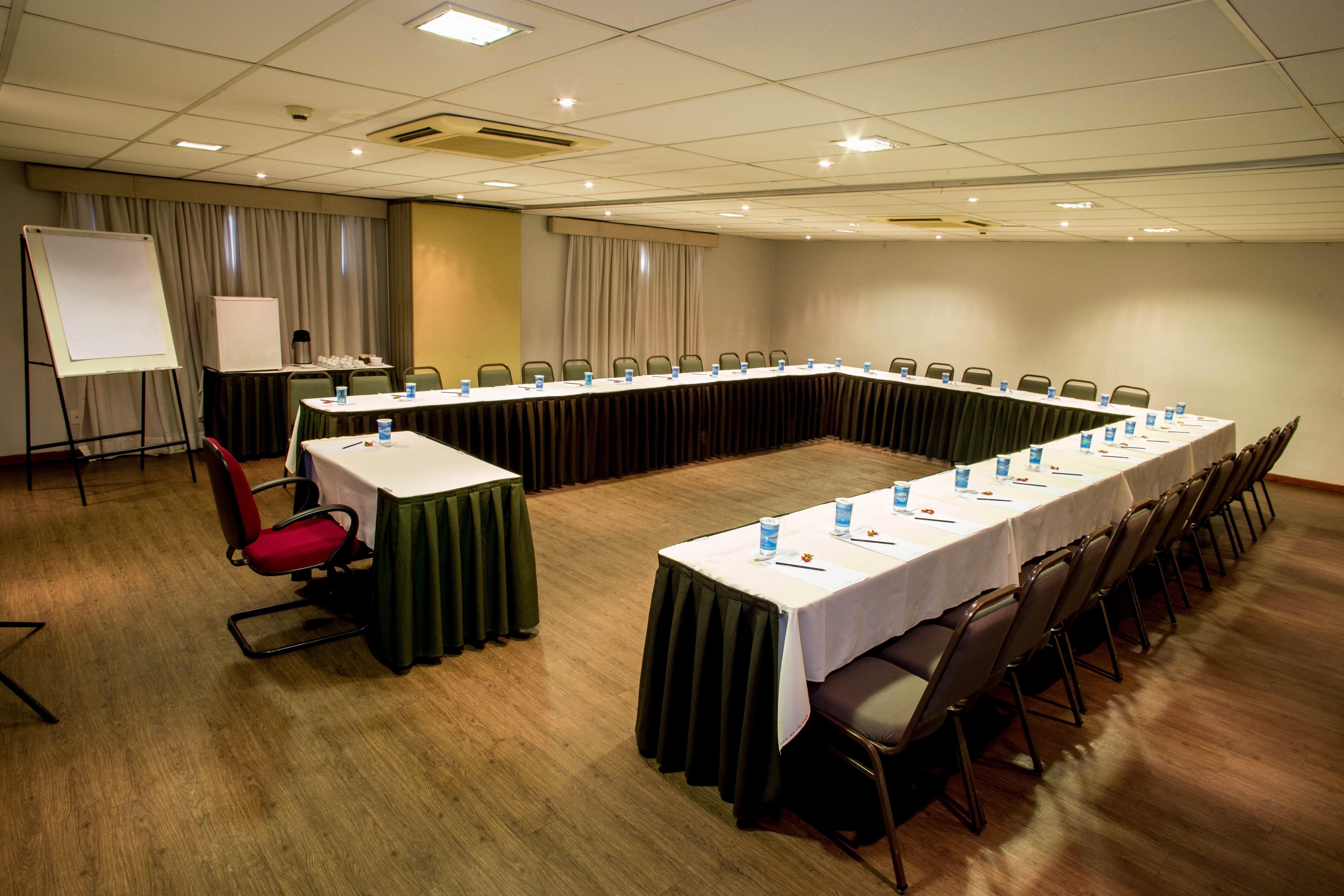 Hotel Golden Park Campinas Viracopos By Nacional Inn Kültér fotó